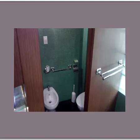 Bed & Breakfast‎ Asinelli 3*