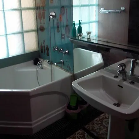 Bed & Breakfast Bed & Breakfast‎ Asinelli