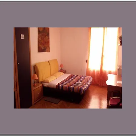 Couette-café Bed & Breakfast‎ Asinelli 3*